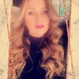 Meet your Posher, Hania